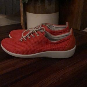 Brand new Clark’s Woman’s Shoe